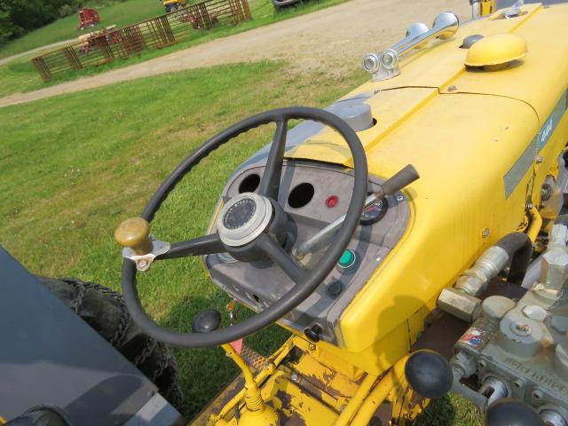 INTERNATIONAL 444 TRACTOR 2673 HOURS