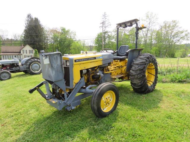 INTERNATIONAL 444 TRACTOR 2673 HOURS