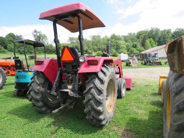 MAHINDRA 5500 TRACTOR WITH MAHINDRA ML 260 LOADER 2WD