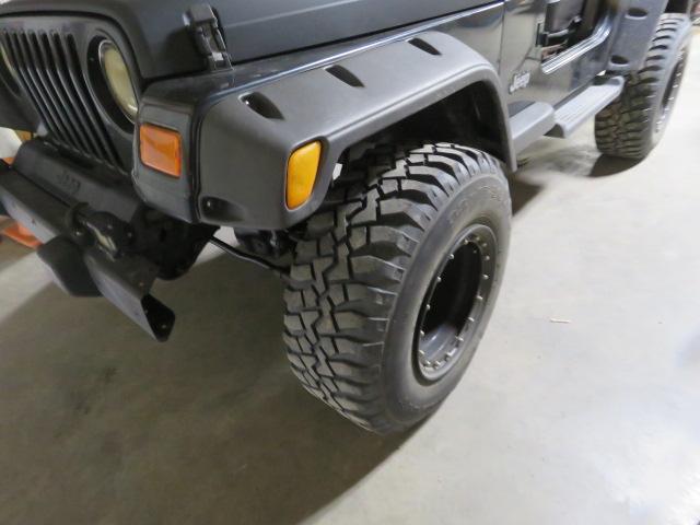2001 JEEP WRANGLER 4 CYLINDER 5 SPEED 4X4 162402 MILES