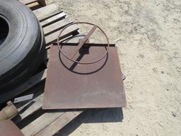 GRAVITY WAGON DOOR WITH WHEEL