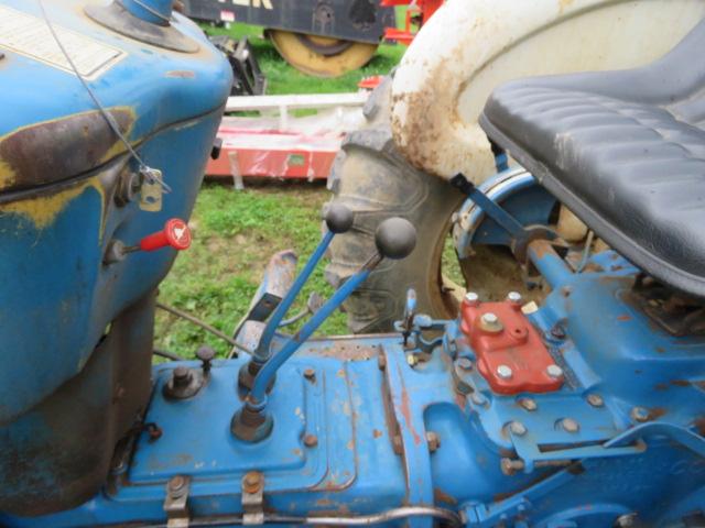 FORD 4610 SERIES II SU 2WD 5099 HOURS