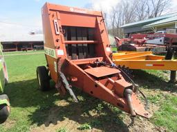 HESSTON 530 ROUND BALER