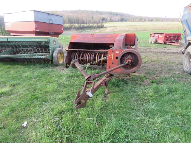 NEW HOLLAND 282 SQUARE BALER