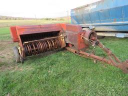 NEW HOLLAND 282 SQUARE BALER