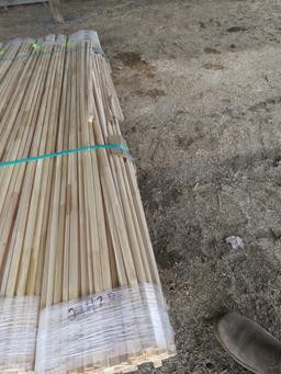 PINE BASE CAP MOULDING 7/16X11/16X8