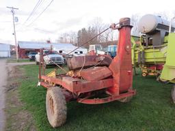 NEW HOLLAND 717 CHOPPER WITH CORN & HAY HEADS