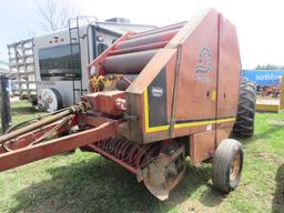 OMC 590 ROUND BALER