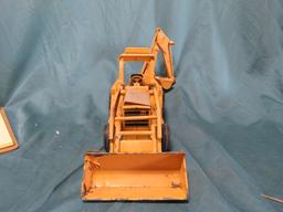 1/16 INTERNATIONAL TRACTOR FRONT LOADER BACKHOE-
