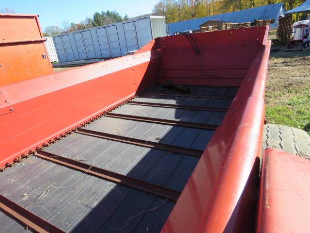 NEW HOLLAND 155 MANURE SPREADER WITH END GATE