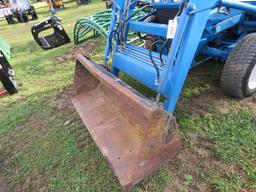 FORD 1620 2WD TRACTOR WITH ROPS AND NH 7108 LOADER
