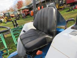 FORD 1620 2WD TRACTOR WITH ROPS AND NH 7108 LOADER