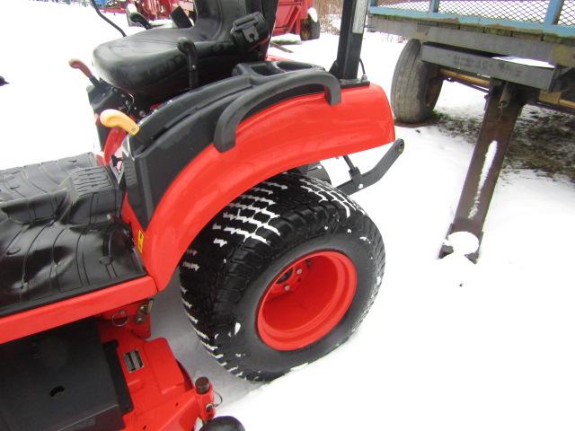 KIOTI C52220 4WD W/ KIOTI SL2420 LOADER QUICK