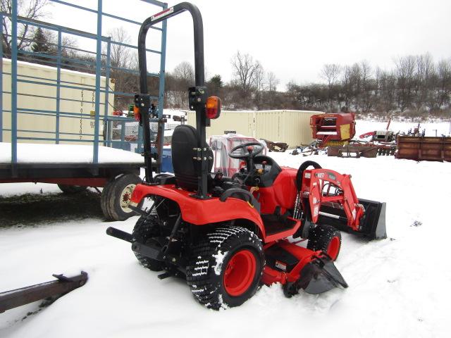 KIOTI C52220 4WD W/ KIOTI SL2420 LOADER QUICK