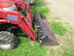 MASSEY FERGUSON GC 2310 TLB W/ MF 2350 LOADER