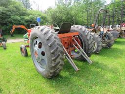 ALLIS CHALMERS D17 PULLING TRACTOR WITH WHEELY