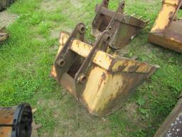 EXCAVATOR BUCKET 24"