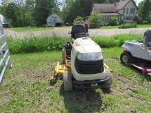 CUB CADET HEAVY DUTY GT 2554 RIDING LAWN MOWER
