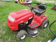 HUSKEE LT4200 LAWN TRACTOR WITH 42" DECK RUNS