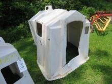 PLASTIC CALF HUTCH