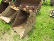 EXCAVATOR BUCKET 22"