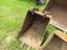 EXCAVATOR BUCKET 22"