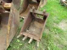 EXCAVATOR BUCKET 18" ROUGH