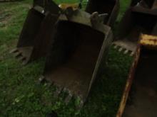EXCAVATOR BUCKET 22"