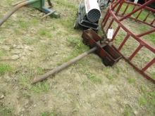 3PT HITCH BALE SPEAR