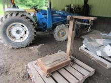 PLATFORM SCALE WITH WEIGHTS