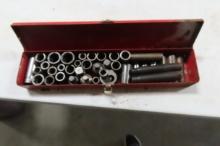 TRAY OF SOCKETS