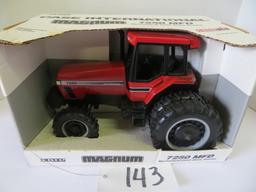 CIH 7250 magnum MFD w/duals, Ertl