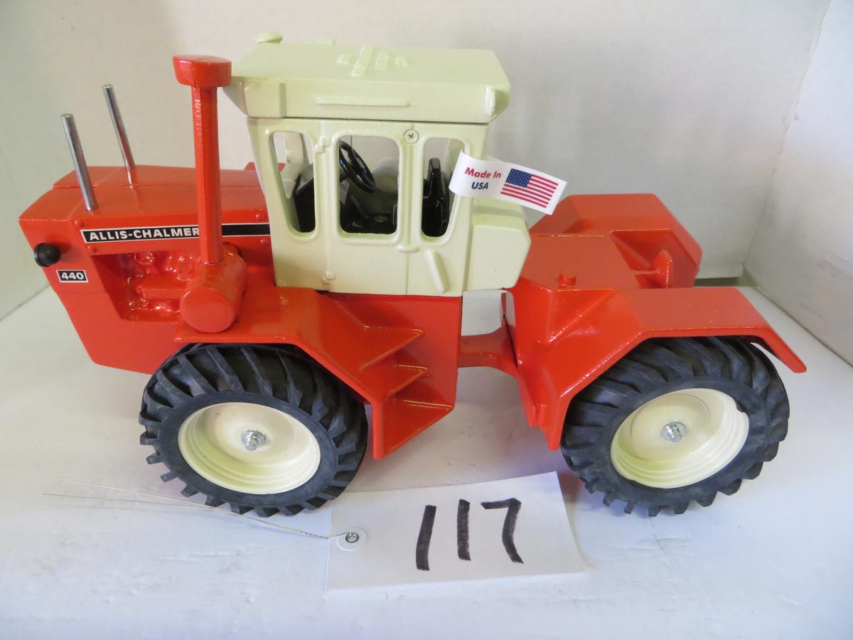 AC 440 4WD, Collector Edition, AGCO 2004 The Summit