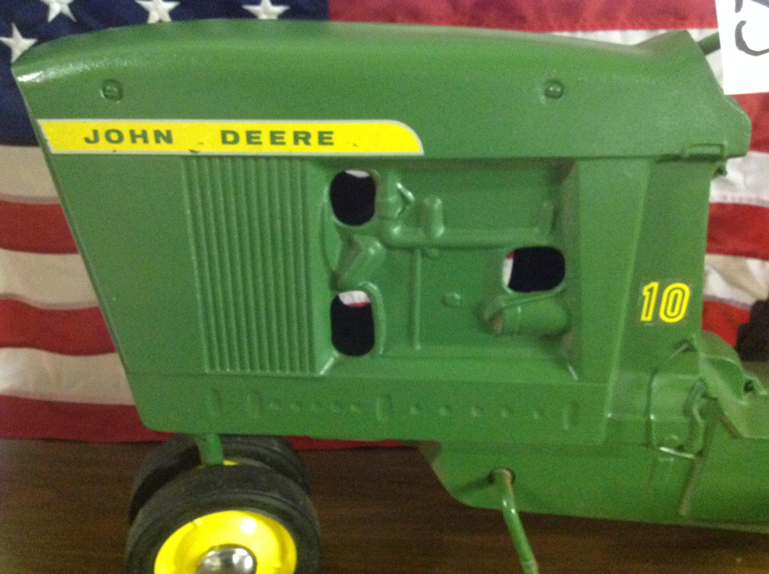 JD 10 pedal w/cast seat,  restored	Dubuque, IA	Eska