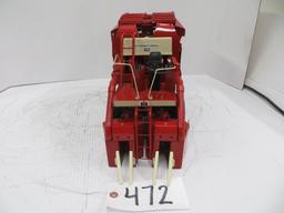 Loyd custom	International 622 cotton picker