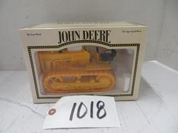 Ertl	JD 430 Crawler Industrial Model
