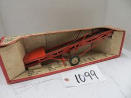 Ertl	True Scale Elevator