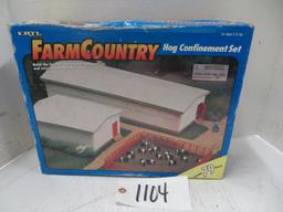 Ertl	Farm Country Hog Confinement Set Box Damage