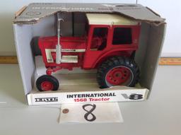 Ertl	IH 1568 V8 1994 3rd in series