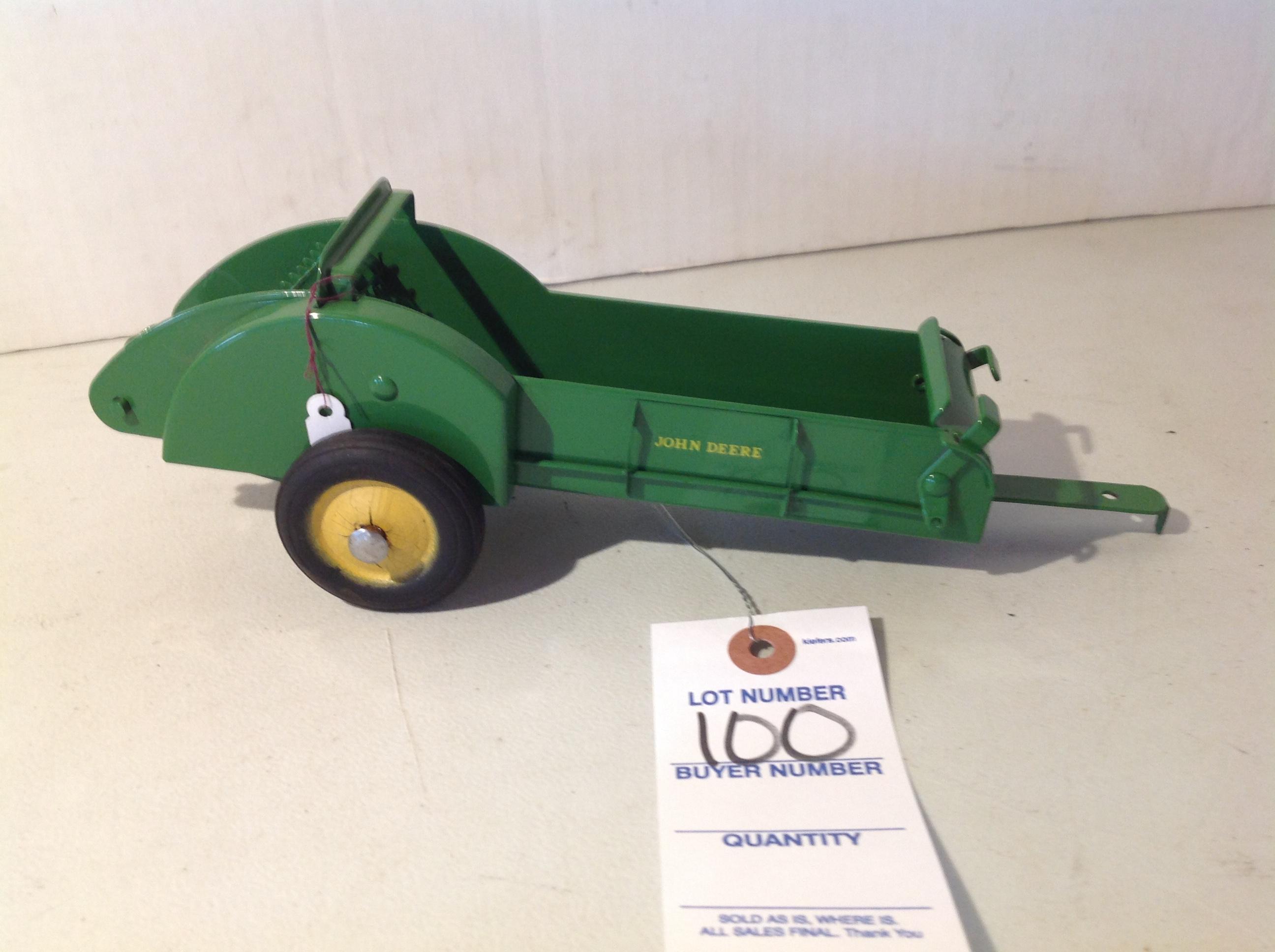 Ertl Eska John Deere Manure Spreader
