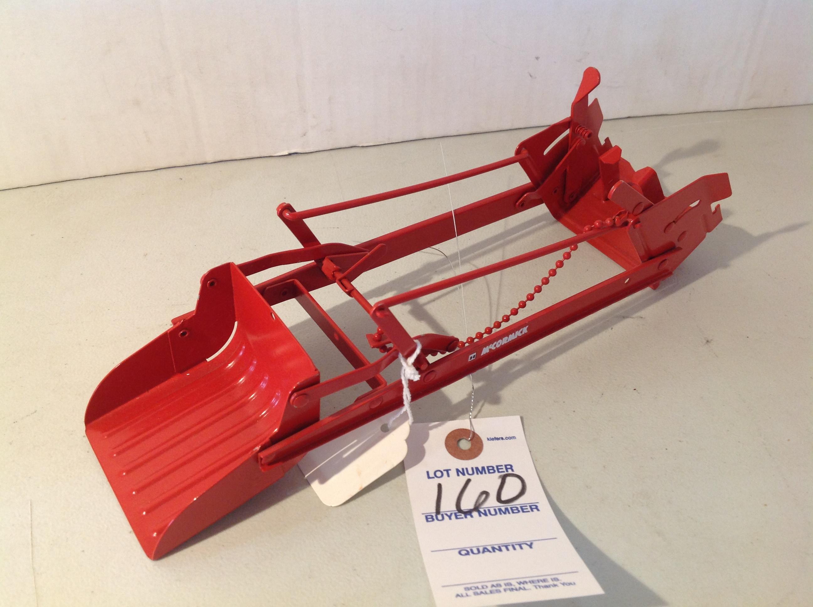 Tru Scale McCormick Loader