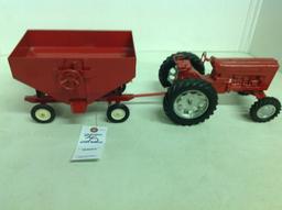 Tru-Scale tractor & Gravity Box