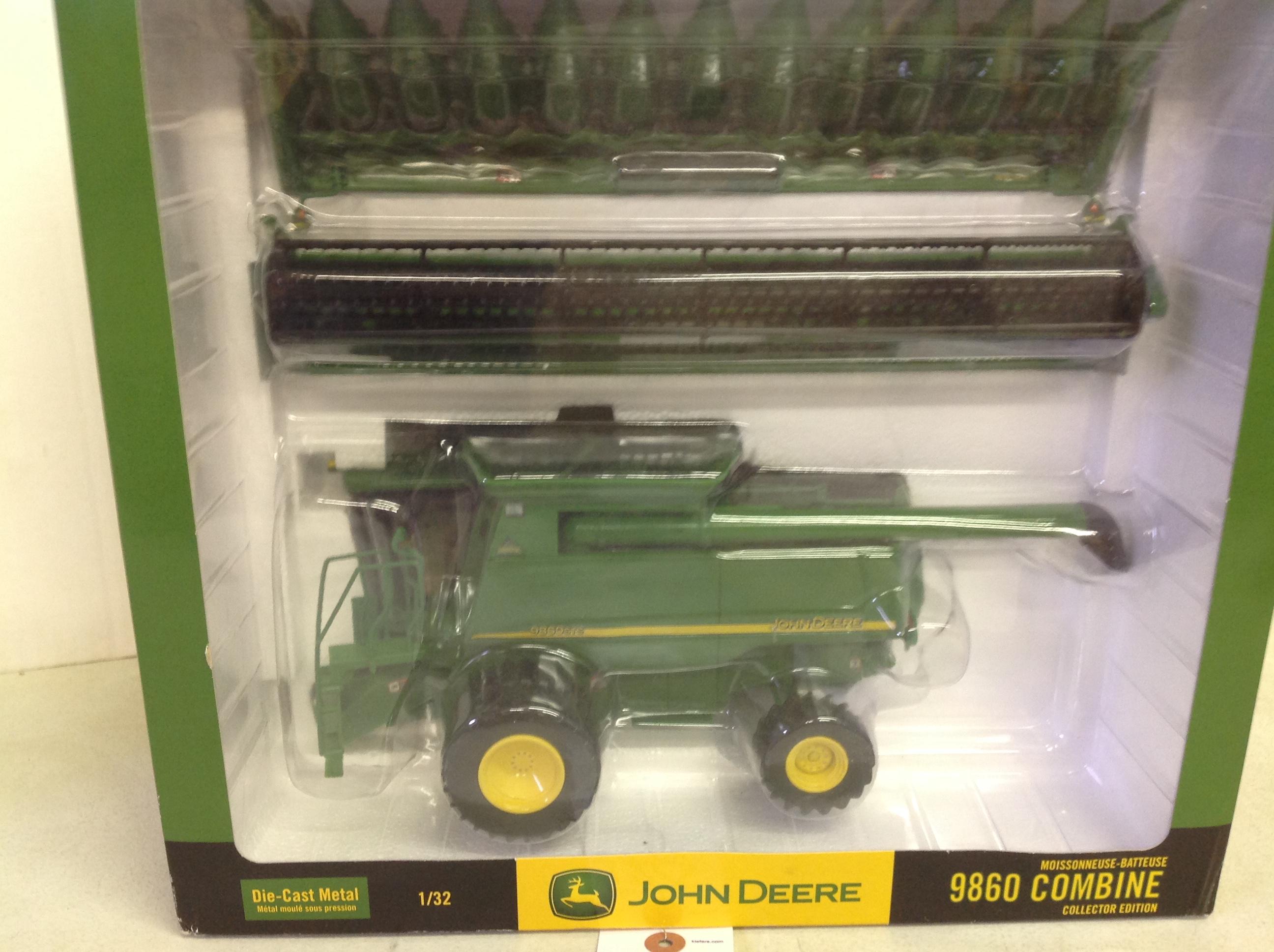 John Deere 9860 combine 1/32 scale NIB