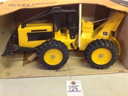 John Deere Skidder NIB 1/16 scale "Blueprint Replica