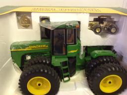 John Deere 9620 Collector Edition, NIB w/gold medallion & gold replica 1/64