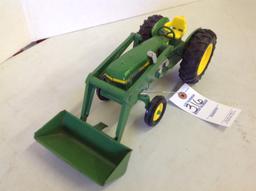 John Deere utility tractor w/loader