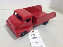 Structo pressed steel hydraulic dump truck from 1950-1960, repaint