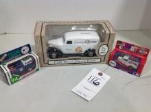 1938 Quaker Ceral Panel truck, 2 matchbox trucks 94' Braves, 91' Indians