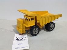 vintage 1970 Ertl Wabco Haulpak Construction dump truck