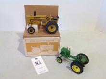 John Deere M Dubuque, Gold tractor 1 of 2000, John Deere LA, American Toy S
